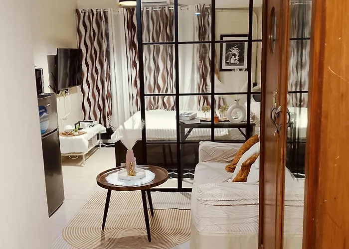 Hotel Breeze Haven Staycation *